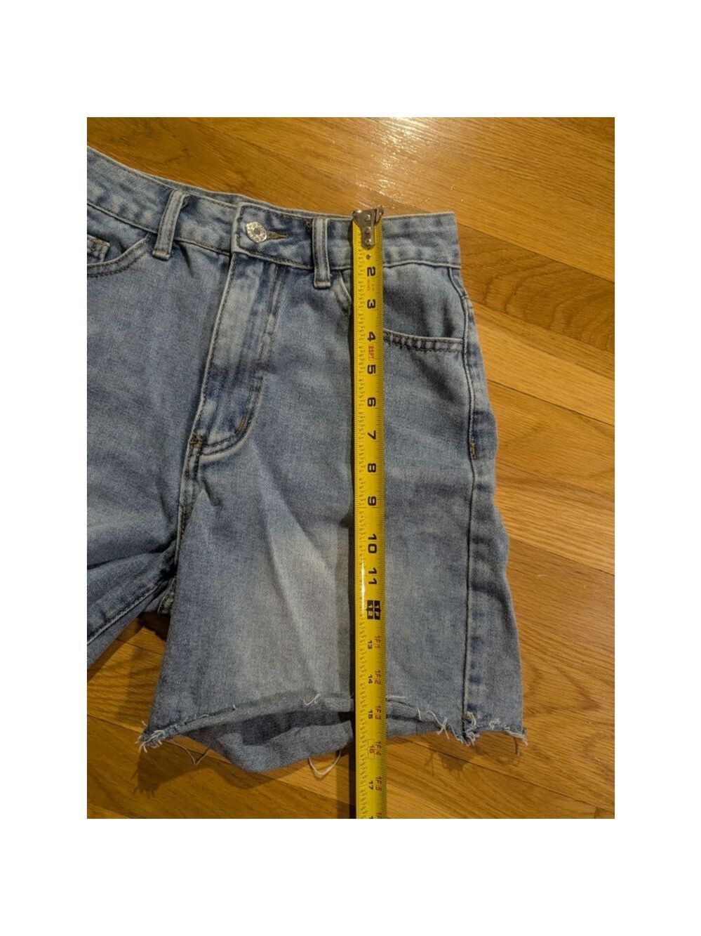 Shein Denim Cut Off Jean Shorts Size 26 - Picture 7 of 7